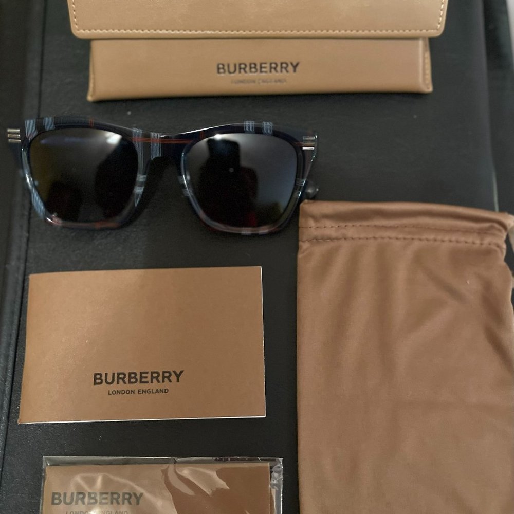 Burberry Cooper Sunglasses